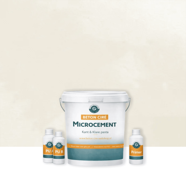 Microcement Sand 1 — emmer met premixed pasta, PU-topcoat en primer